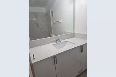 1095 W 40th St #26, Hialeah, FL 33012 - Photo 7