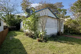 3748 Washington Ave, Miami, FL 33133 - Photo 3