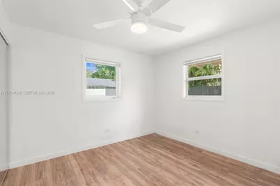 5771 SW 39th St, Davie, FL 33314 - Photo 19