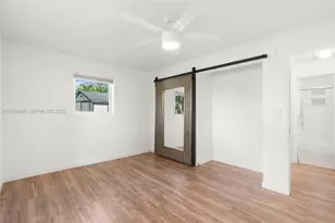 5771 SW 39th St, Davie, FL 33314 - Photo 15