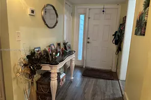 5700 SW 54th Terrace, Davie, FL 33314 - Photo 9