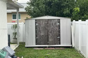 5700 SW 54th Terrace, Davie, FL 33314 - Photo 35