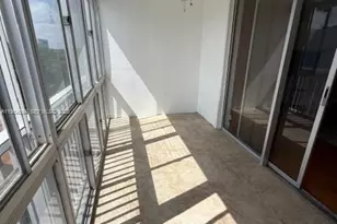 319 NE 14th Ave, Hallandale Beach, FL 33009 - Photo 7