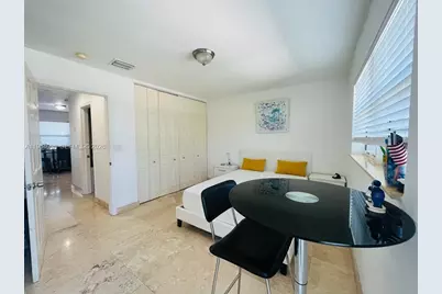 524 Washington Ave #304, Miami Beach, FL 33139 - Photo 13
