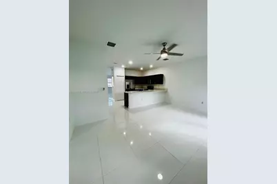 3320 W 92nd Place, Hialeah, FL 33018 - Photo 11