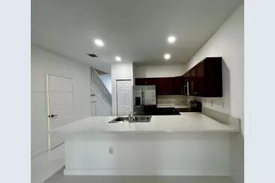 3320 W 92nd Place, Hialeah, FL 33018 - Photo 5