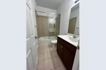 3320 W 92nd Place, Hialeah, FL 33018 - Photo 23