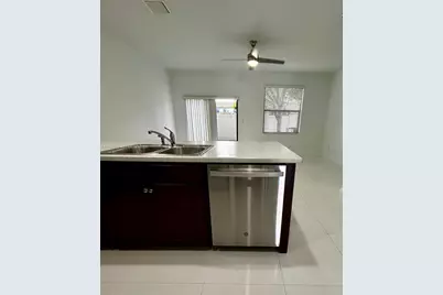 3320 W 92nd Place, Hialeah, FL 33018 - Photo 7