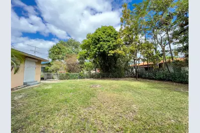 6295 SW 33rd St, Miami, FL 33155 - Photo 11