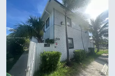 3128 SW 12th Place #3, Fort Lauderdale, FL 33312 - Photo 1
