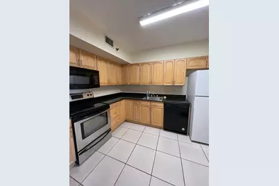 901 Hillcrest Dr #409, Hollywood, FL 33021 - Photo 11