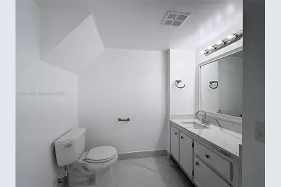 1100 SE 4th Ave #31, Deerfield Beach, FL 33441 - Photo 11