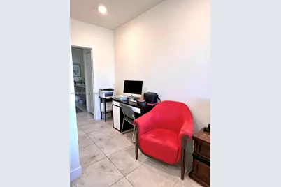 6420 NW 102nd Path #304, Doral, FL 33178 - Photo 11