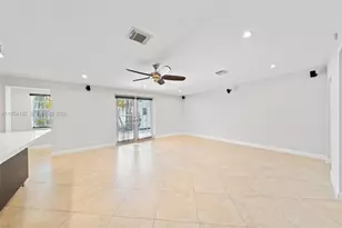 9510 SW 45th St, Miami, FL 33165 - Photo 9