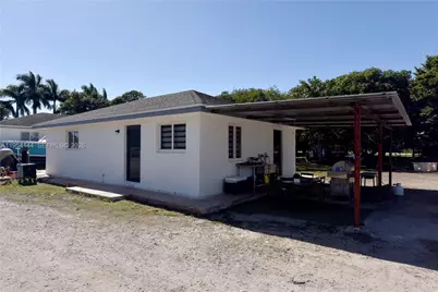 19651 SW 168th St, Miami, FL 33187 - Photo 17