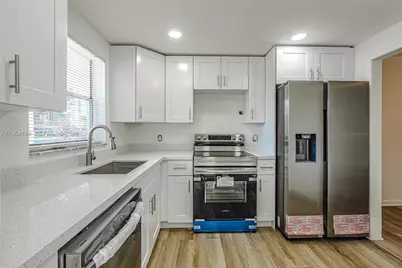 5100 SW 64th Ave #106, Davie, FL 33314 - Photo 3