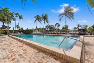 2350 NE 135th St, North Miami, FL 33181 - Photo 33