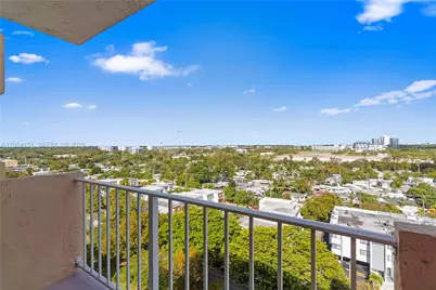 2350 NE 135th St #1202, North Miami, FL 33181 - Photo 23