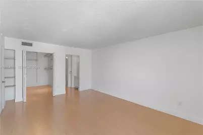 2350 NE 135th St #1202, North Miami, FL 33181 - Photo 15