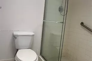 12600 SW 5th Ct, Pembroke Pines, FL 33027 - Photo 15