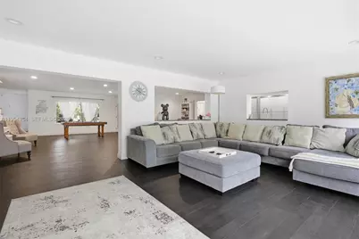 1895 NE 118th Rd, North Miami, FL 33181 - Photo 27