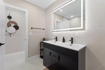 5341 SW 1st St, Plantation, FL 33317 - Photo 29