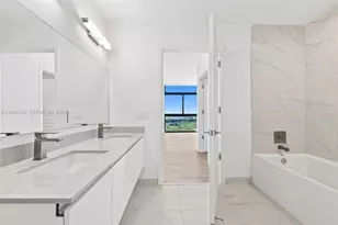 101 Diplomat Pkwy, Hallandale Beach, FL 33009 - Photo 23