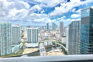 45 SW 9th St, Miami, FL 33130 - Photo 3