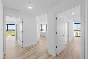 101 Diplomat Pkwy, Hallandale Beach, FL 33009 - Photo 17