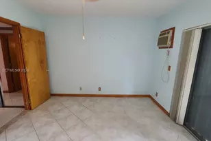 135 Coventry F, West Palm Beach, FL 33417 - Photo 9