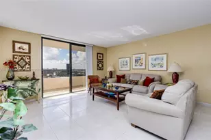 2500 Parkview Dr, Hallandale Beach, FL 33009 - Photo 9