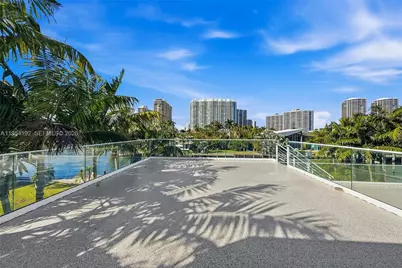 364 Golden Beach Dr, Golden Beach, FL 33160 - Photo 67