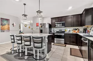 906 Swaying Sawgrass Ave Ruskin, Other City - In The State Of Florida, FL 33570 - Photo 9