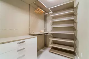 18555 Collins Ave, Sunny Isles Beach, FL 33160 - Photo 17