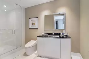 18555 Collins Ave, Sunny Isles Beach, FL 33160 - Photo 25