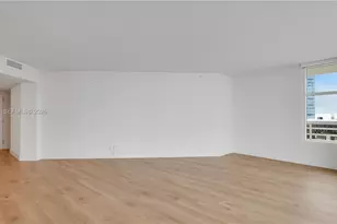 555 NE 34th St, Miami, FL 33137 - Photo 9