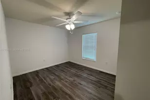 131 Carousel Ave, Labelle, FL 33935 - Photo 9