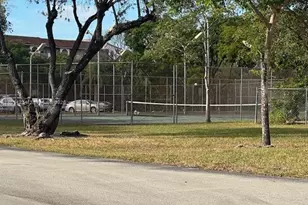 3905 N Nob Hill Rd, Sunrise, FL 33351 - Photo 15