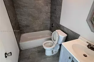 89 Berkshire D, West Palm Beach, FL 33417 - Photo 15