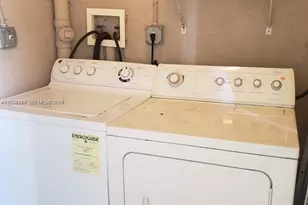 11650 SW 2nd St, Pembroke Pines, FL 33025 - Photo 11