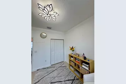 405 NE 208th Ter #405, Miami, FL 33179 - Photo 17