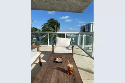 10 Venetian Way #404, Miami Beach, FL 33139 - Photo 5