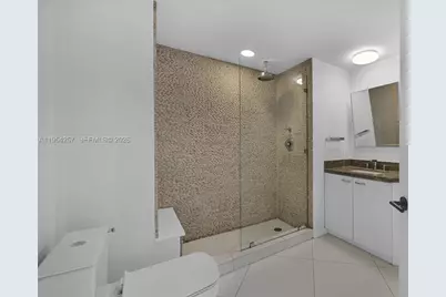10 Venetian Way #404, Miami Beach, FL 33139 - Photo 23