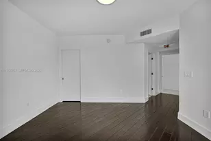10 Venetian Way, Miami Beach, FL 33139 - Photo 21
