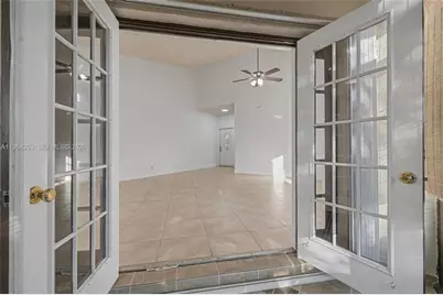 6569 Windsor Dr, Parkland, FL 33067 - Photo 7