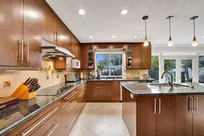 3671 N 47th Ave, Hollywood, FL 33021 - Photo 9