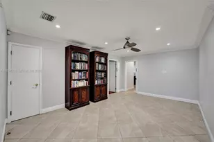 3671 N 47th Ave, Hollywood, FL 33021 - Photo 21