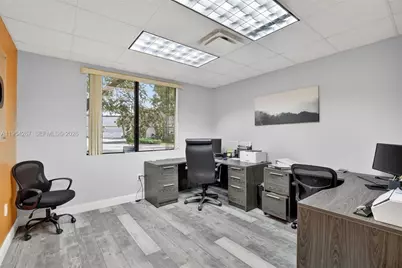 1007 Shotgun Rd, Sunrise, FL 33326 - Photo 7