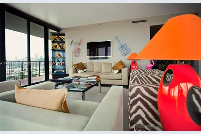 1000 Venetian Way #1501, Miami, FL 33139 - Photo 3