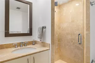 1331 Brickell Bay Dr, Miami, FL 33131 - Photo 29